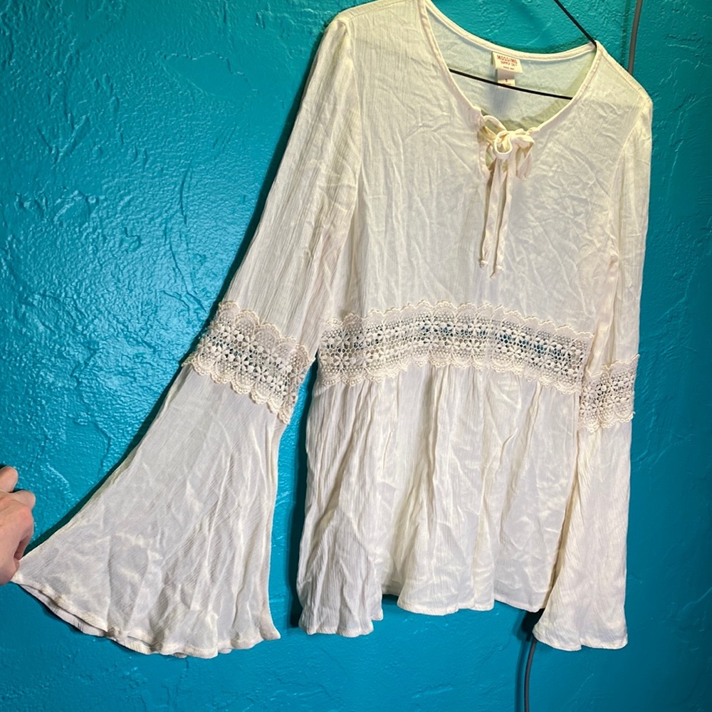White dyeable rayon long sleeve festival blouse